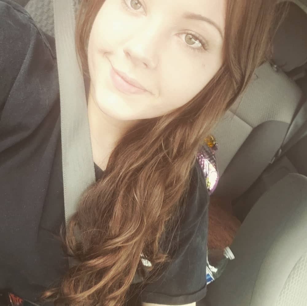 Meet your Posher, Maleea